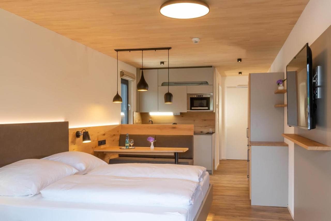 Goldener Adler Oberried - Hotel & Appartements Екстериор снимка