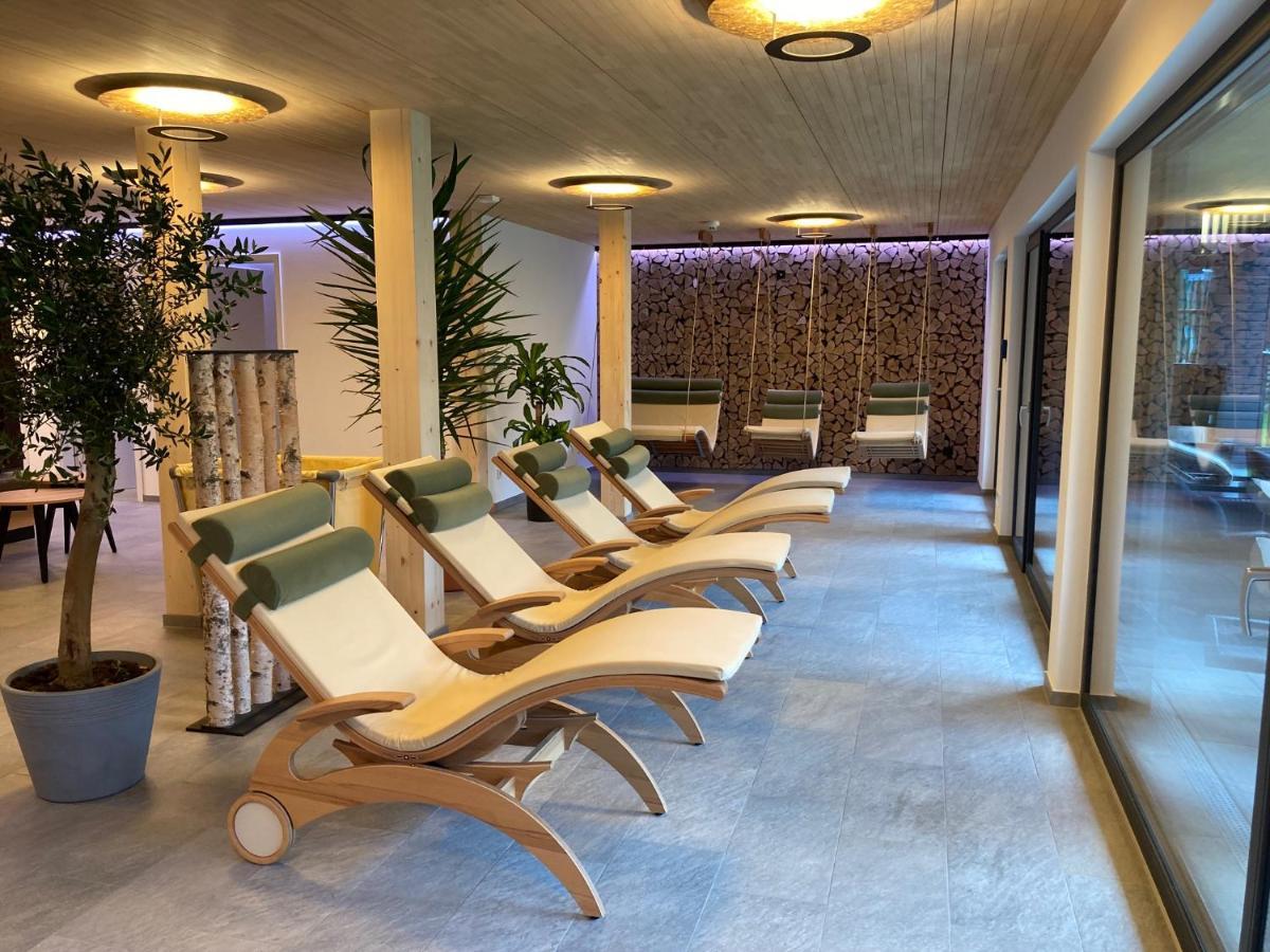 Goldener Adler Oberried - Hotel & Appartements Екстериор снимка