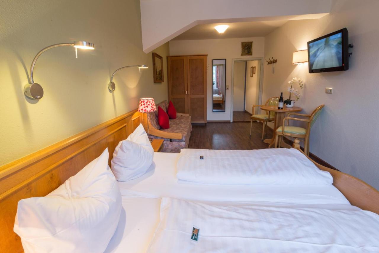 Goldener Adler Oberried - Hotel & Appartements Екстериор снимка