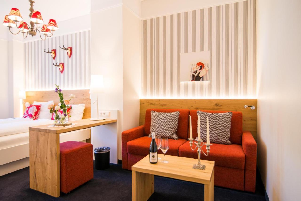 Goldener Adler Oberried - Hotel & Appartements Екстериор снимка