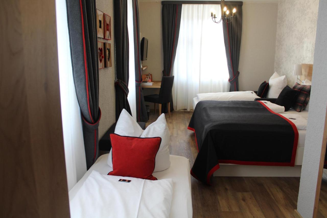 Goldener Adler Oberried - Hotel & Appartements Екстериор снимка