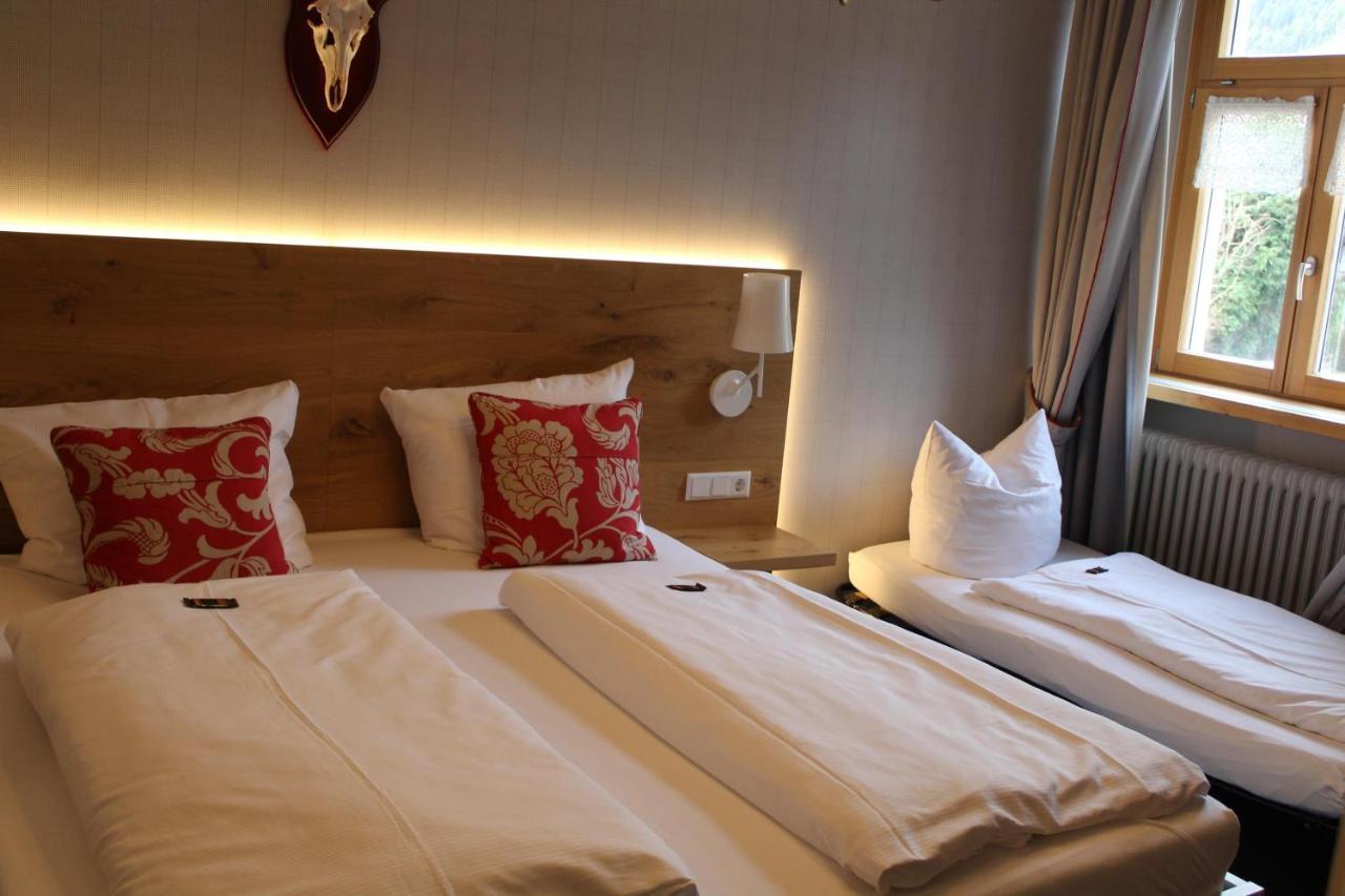 Goldener Adler Oberried - Hotel & Appartements Екстериор снимка